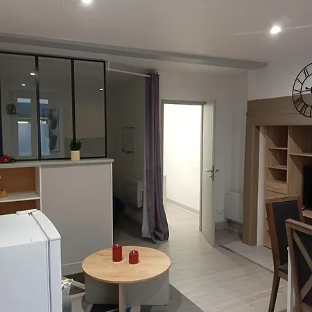 Grand Separee Apartment *